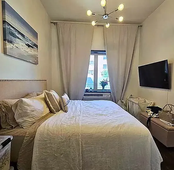 2309 Astoria Blvd #1R — Photo 5