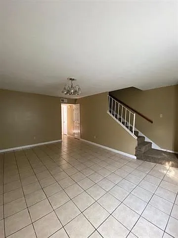 Building Photo - 2514 Division St