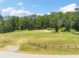 3958 N Hawksbill Rd #6, Fayetteville, AR 72703