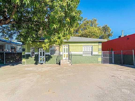 2nd image of 4719 NW 32nd Ave