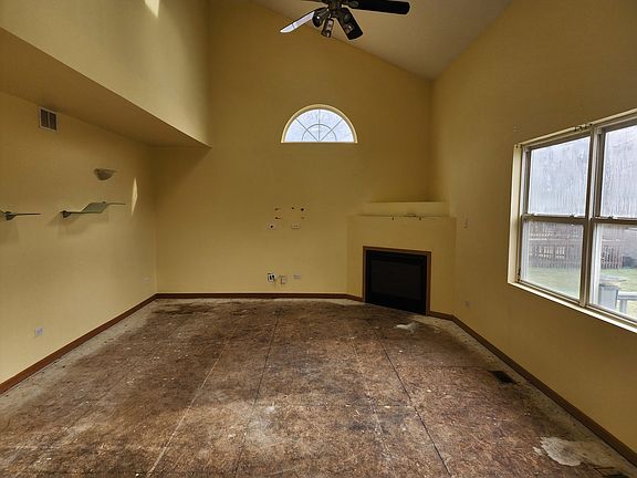4th image of 3451 W 155th St