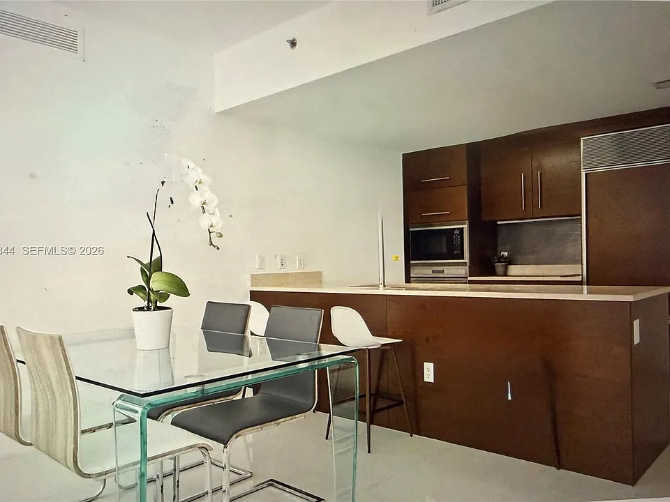 475 Brickell Ave #4909