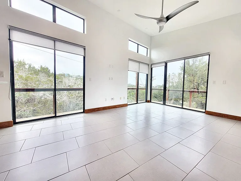 325 Southwind Rd — Photo 8