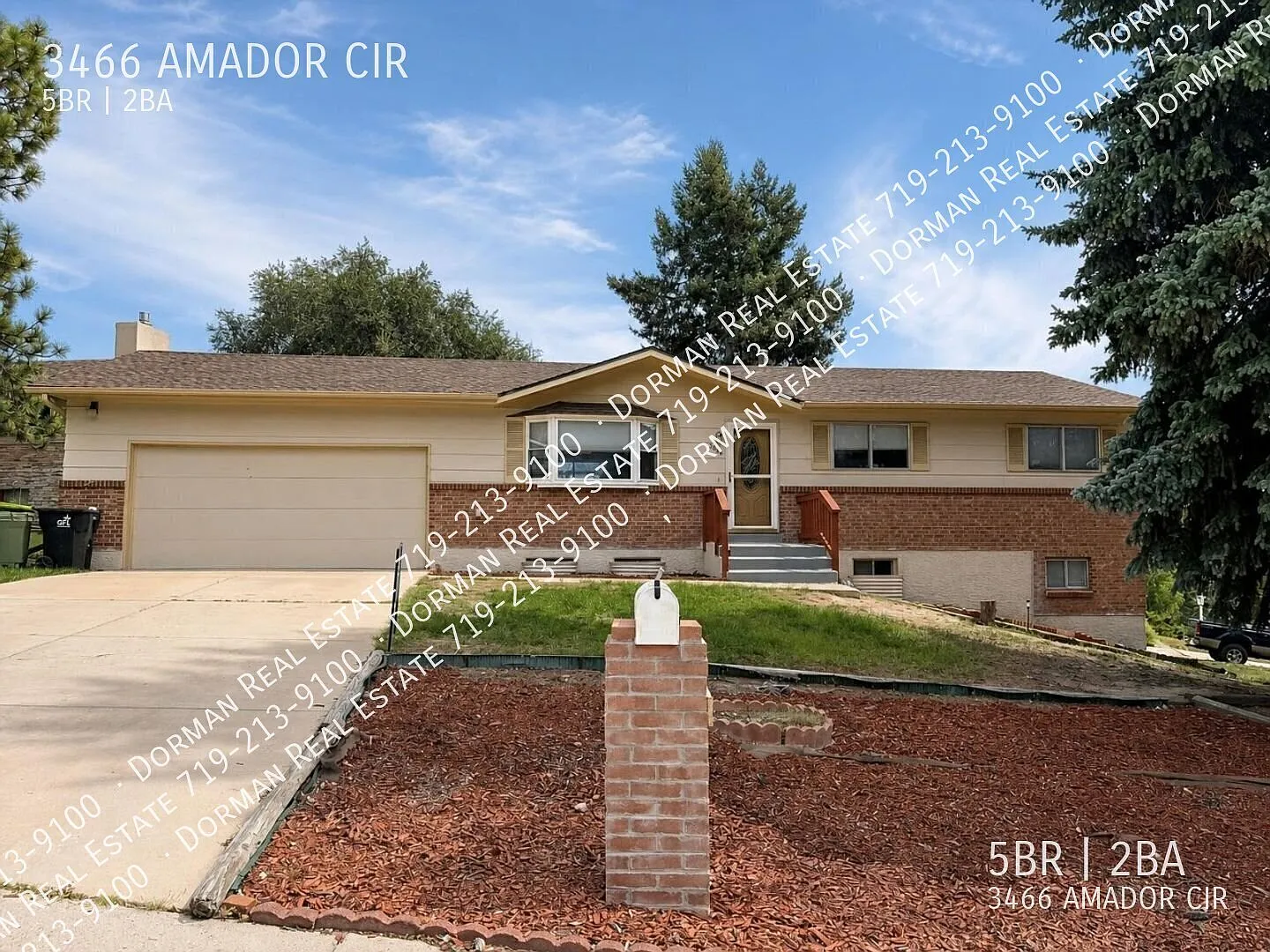 Spacious 5 bedroom in Vista Grande Terrace — Photo 1