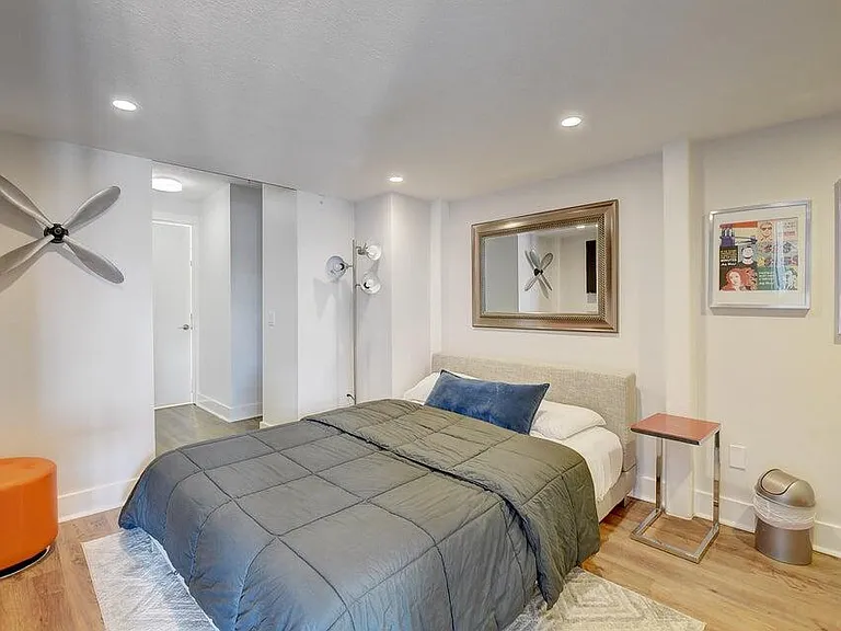 185 NE 4th Ave #210 — Photo 13