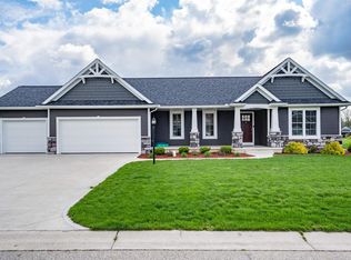 69088 Turnwood Ct, New Paris, IN 46553