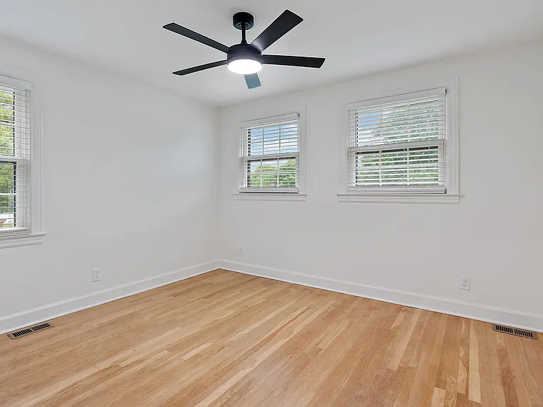 217 Blue Hills Dr — Photo 15