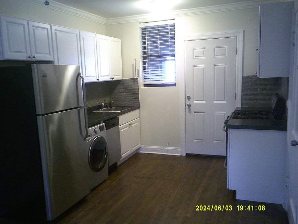 1st image of 1054 W Lill Ave #1