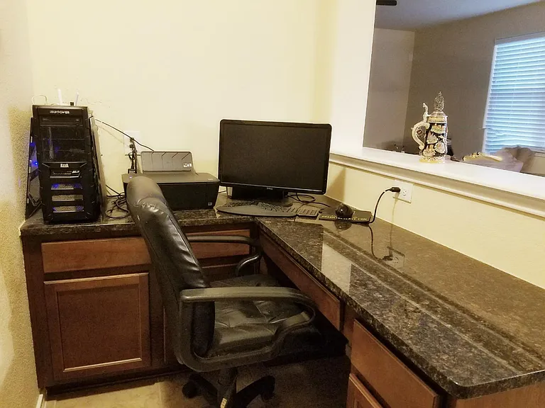 Built-in Desk