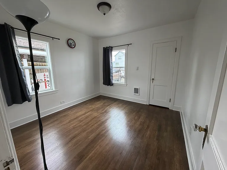 235 Columbia St — Photo 13