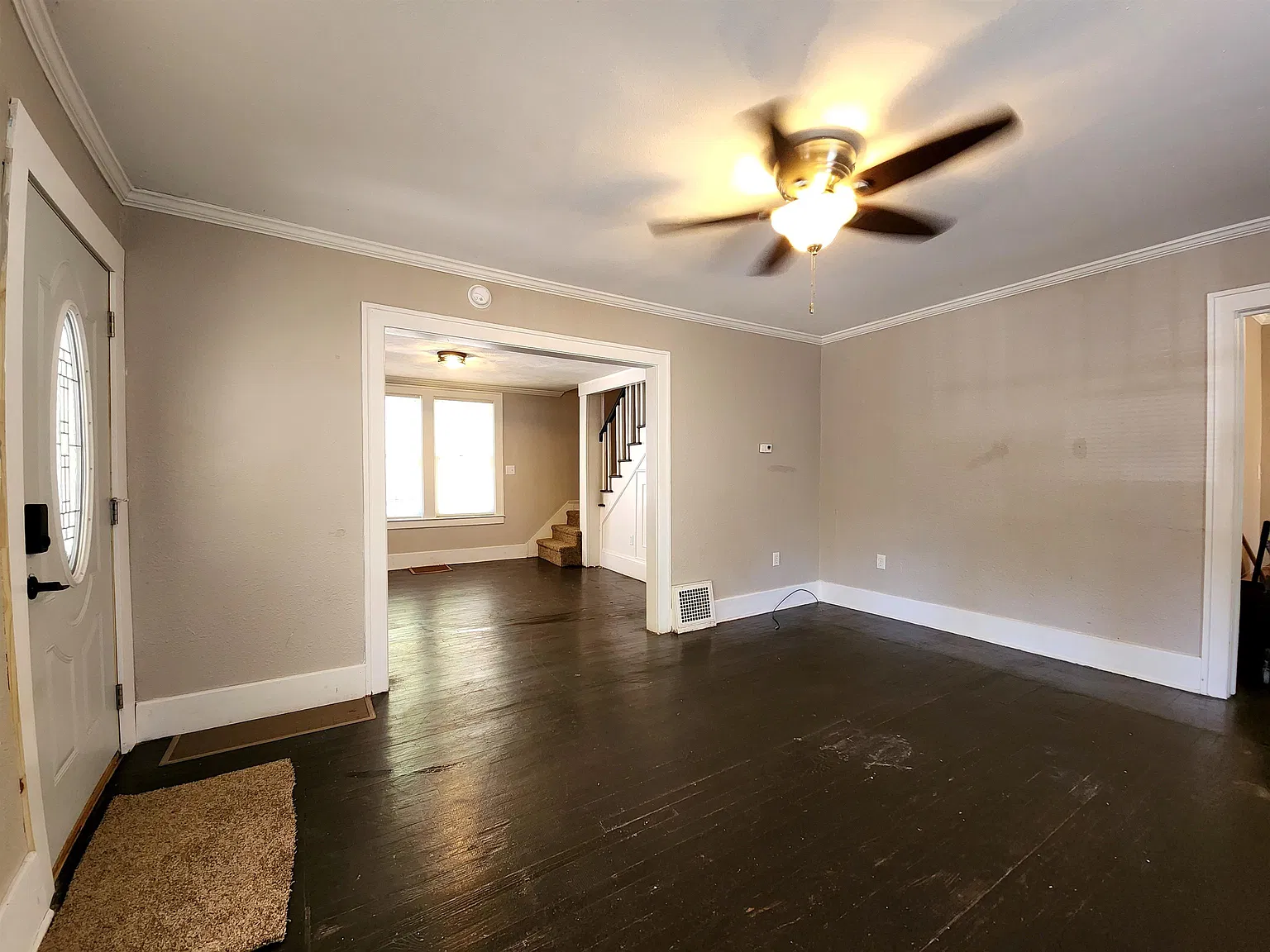 4 bed, 2.0 bath, 1382 sqft, $1,600 — Photo 3