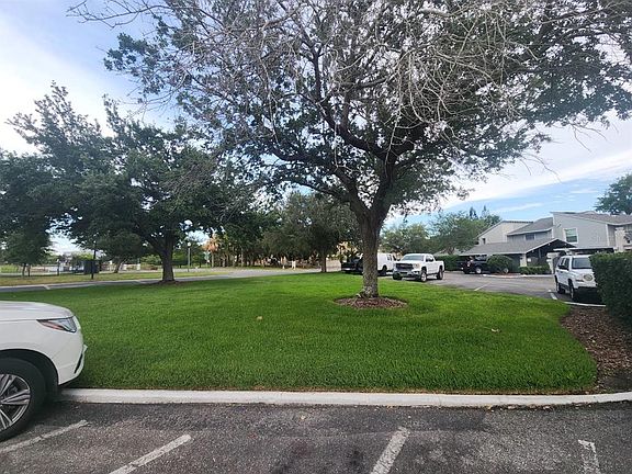 4th image of 5312 CYPRESS CREEK DRIVE #104