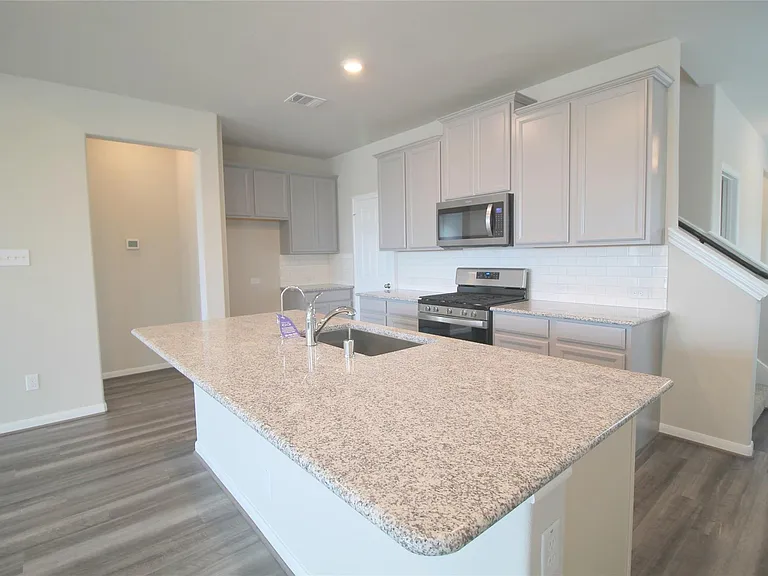 26018 Windy Pr — Photo 9