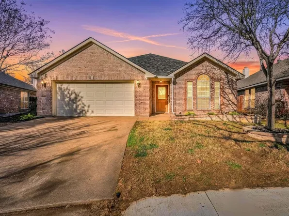 4423 New Meadow Dr, Mansfield, TX 76063