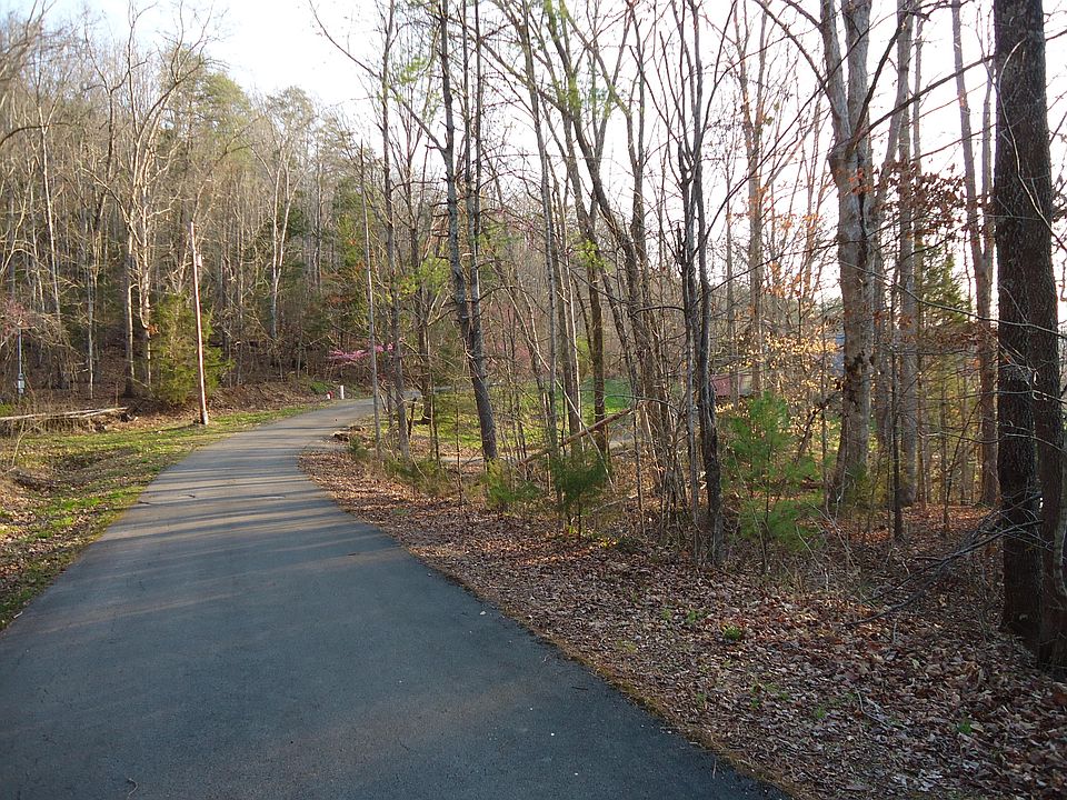 1st image of Laurel Lake Cir