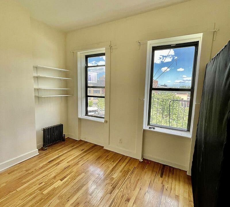 1st image of 528 Flatbush Ave #17D