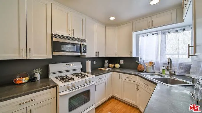 4675 Willis Ave #105 — Photo 24
