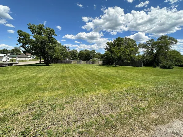 419 Central St W, Detroit Lakes, MN 56501