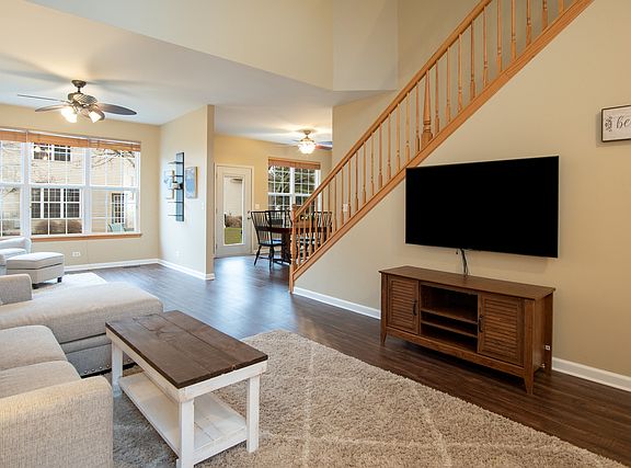 3rd image of 738 Dillon Ct