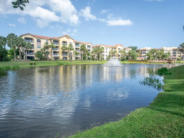 300 Uno Lago Drive #104, Juno Beach, FL 33408