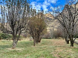 127 & 129 Seven Devils Rd, Riggins, ID 83549