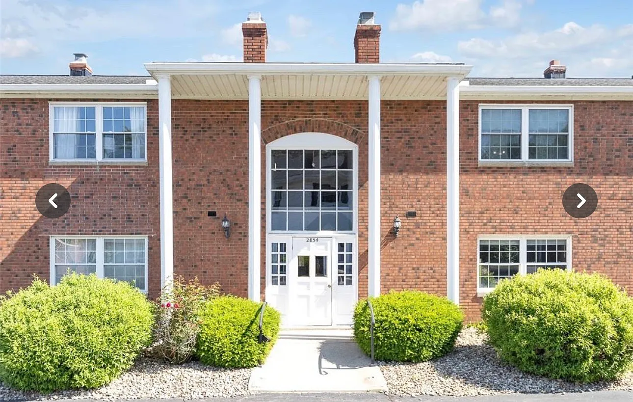 2 bed, 1.5 bath, 911 sqft, $1,650 — Photo 1