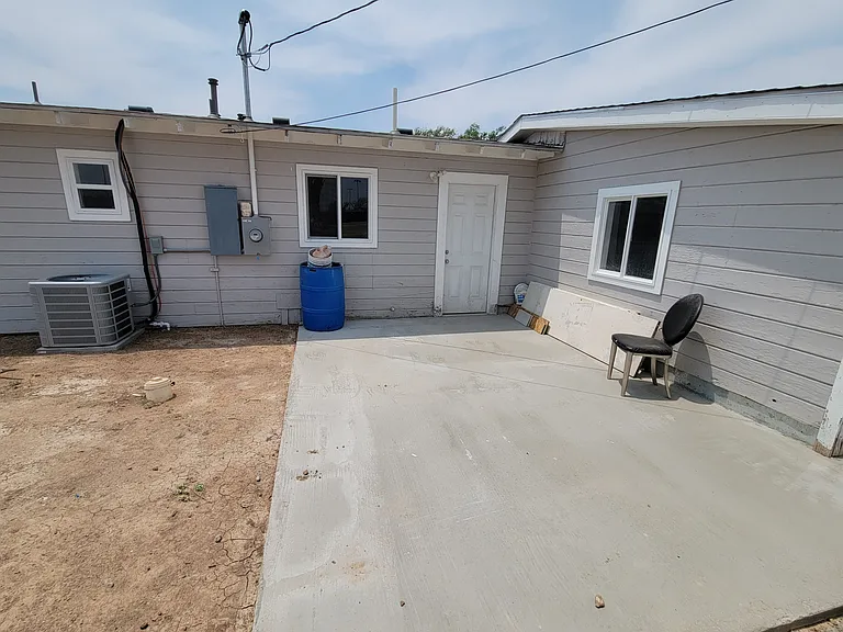 1806 Orange St — Photo 6