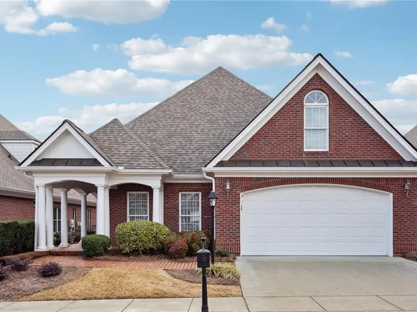 1724 Glenwood Way, Snellville, GA 30078