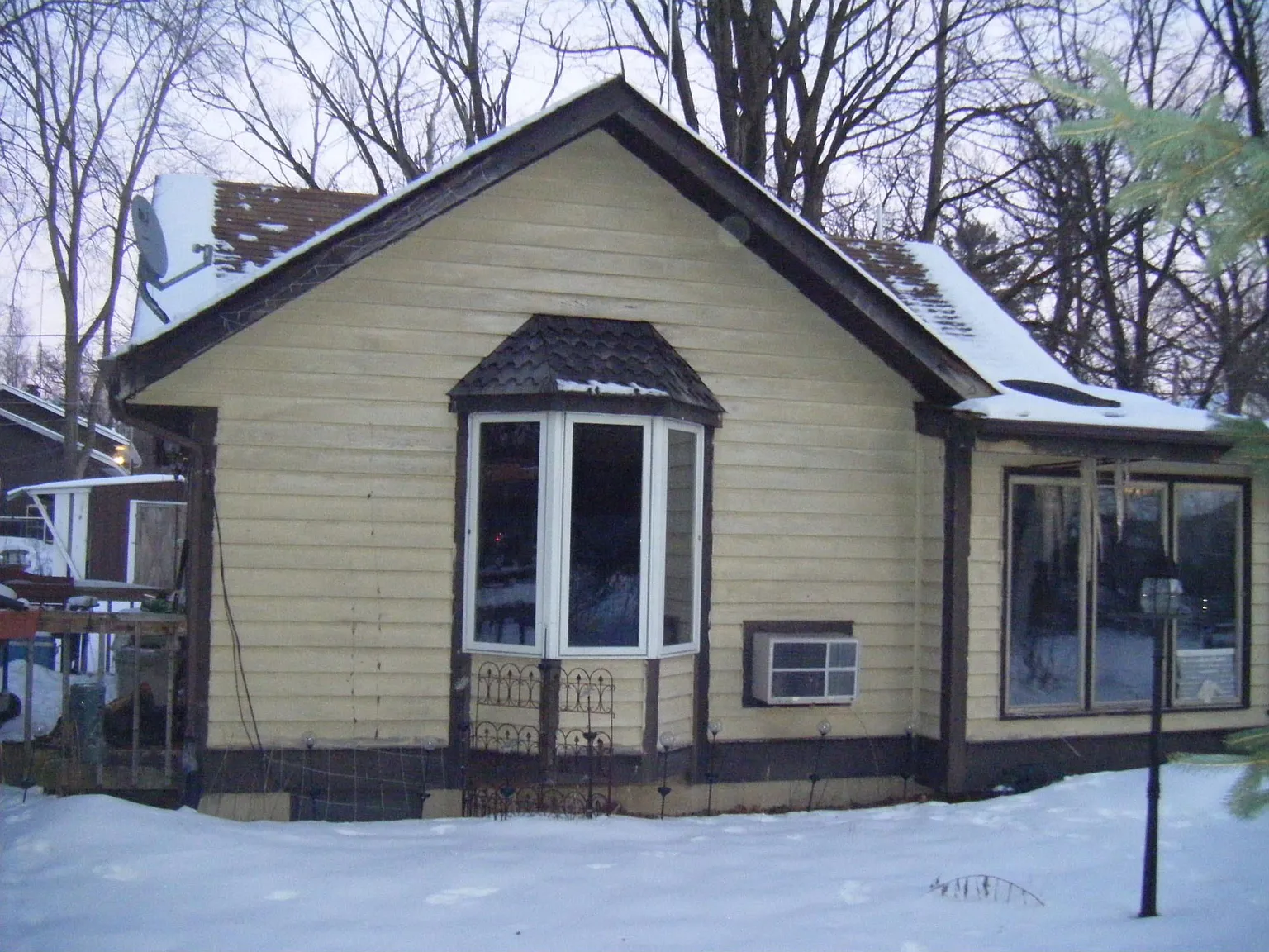 8511 Horizon Dr photo 1