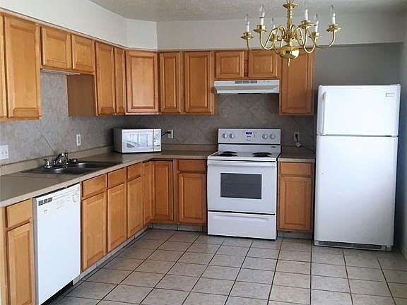 4th image of 19306 Wellswood Ct