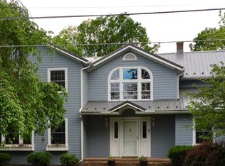 827 Pleasant View Rd, New Columbia, PA 17856