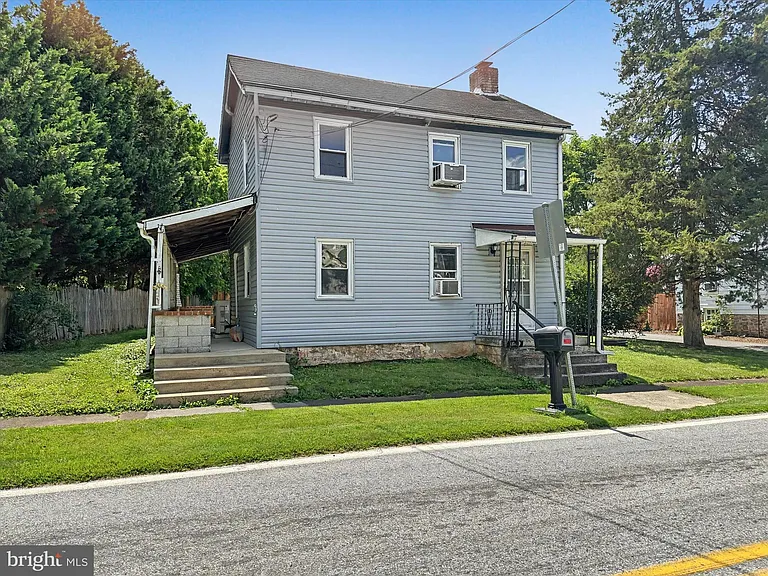 5949 Conover Rd — Photo 1