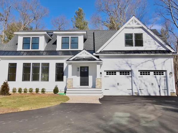 370 Center St #B, South Easton, MA 02375