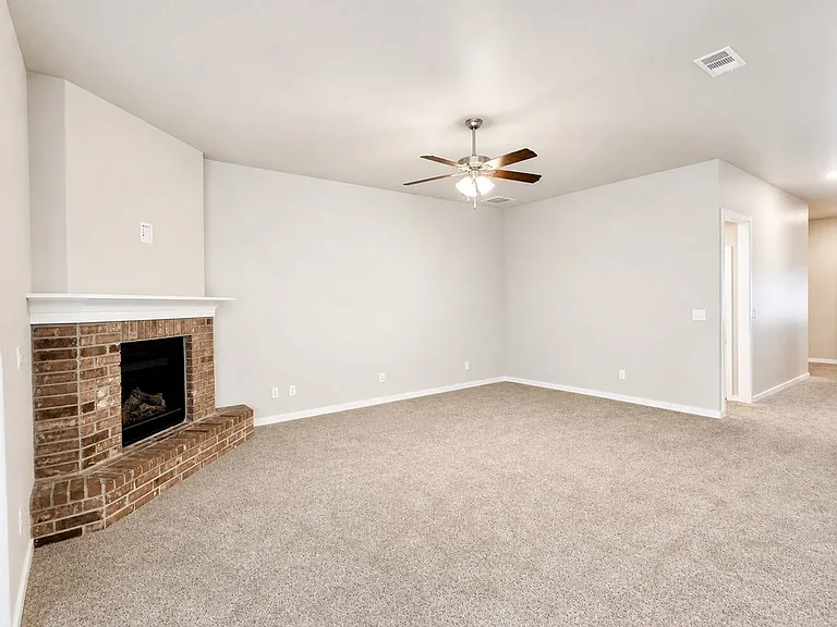 1212 Ash St — Photo 10