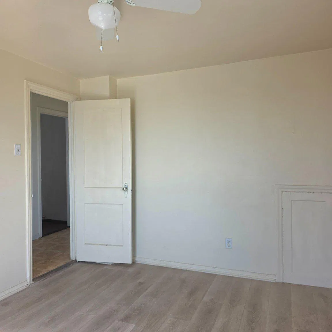 1 bed, 1.0 bath, 1110 sqft, $1,190 — Photo 2