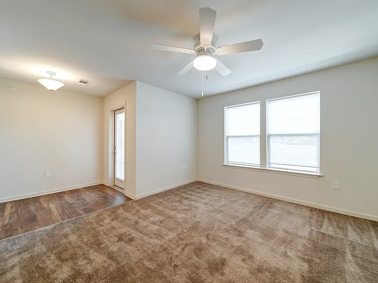 The Hub on Harris Apartment Homes — Photo 6