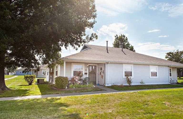2440 Clinton St #2440 — Photo 3