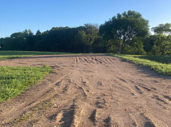 7 Northside Dr NE, Alexandria, MN 56308