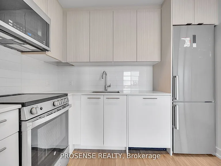 215 Veterans Dr #907 — Photo 11