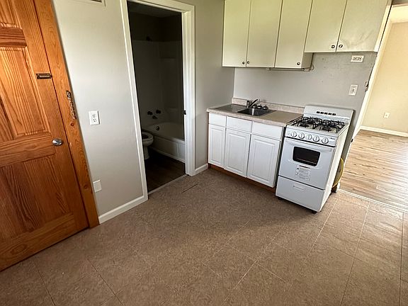 4th image of 2316 Rockwell St #2-2318
