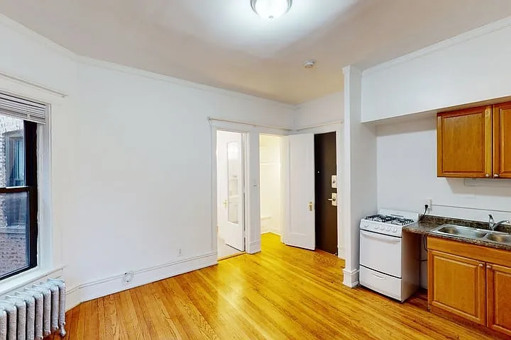 5474-5480 S. Hyde Park Boulevard — Photo 12