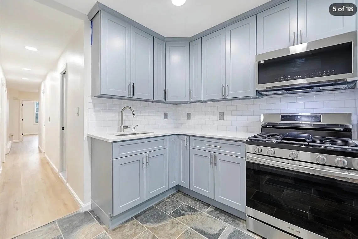 3 bedrooms — Photo 4