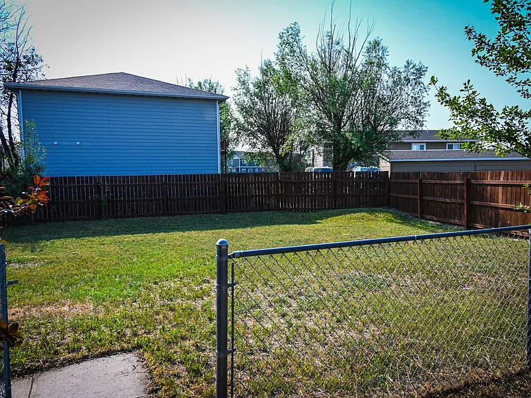 916 Montana St #918 — Photo 45