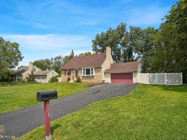 123 Hampshire Dr, Chalfont, PA 18914
