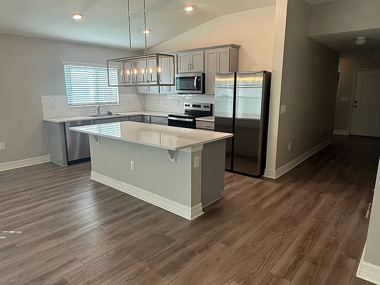 7109 Cruz Ct — Photo 4