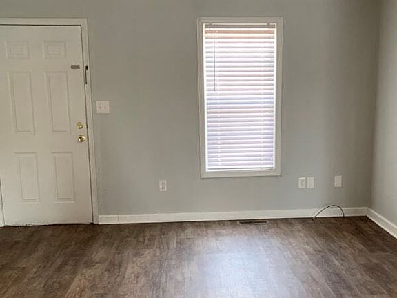 2nd image of 1083B Woodland Dr