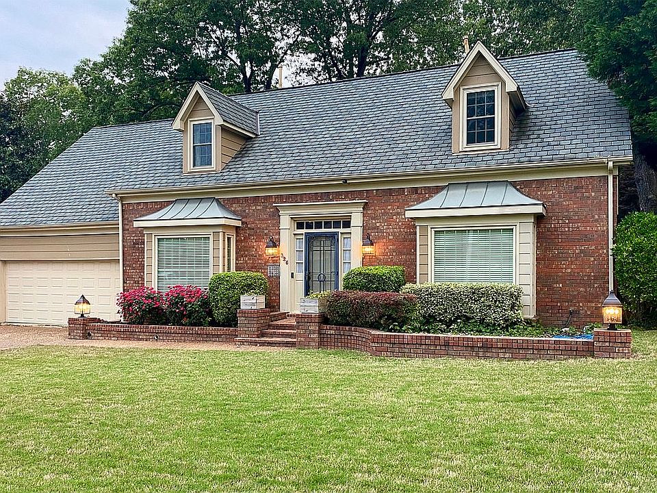 1st image of 325 Richards Way Dr