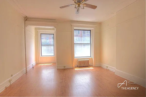 Rented by The Agency | media 8