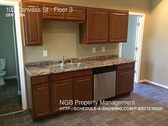 3rd image of 102 Canvass St
