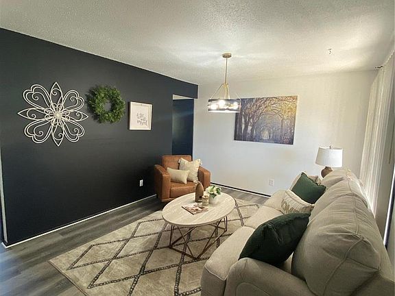 3rd image of 11684 Altozano Ln